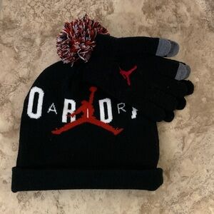 Jordan Nike Black and Gray Beanie hat with Red Logo mitts 2 piece mittens Touque